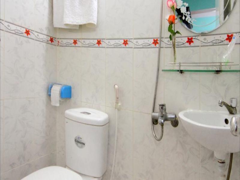 Nha Lan Homestay Хойан Экстерьер фото