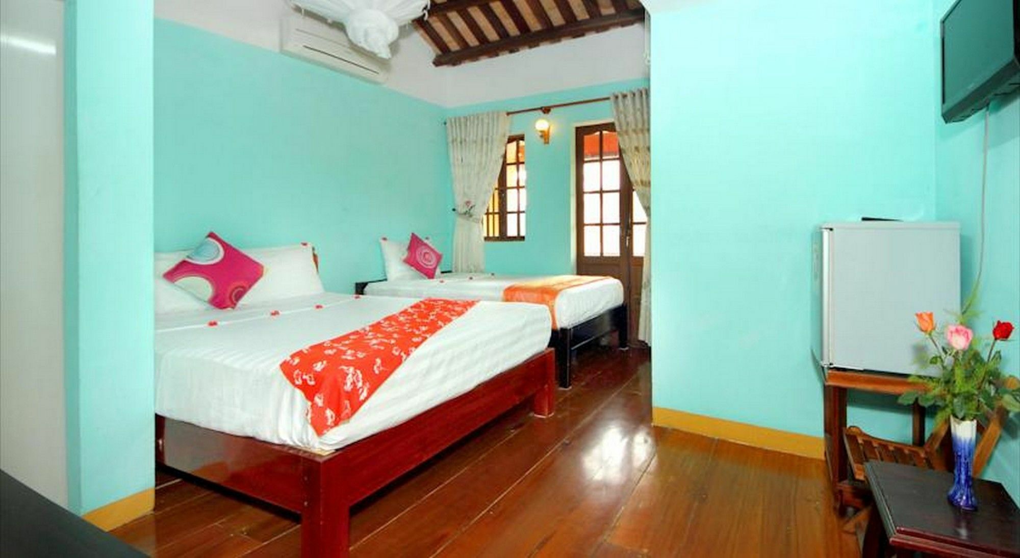 Nha Lan Homestay Хойан Экстерьер фото